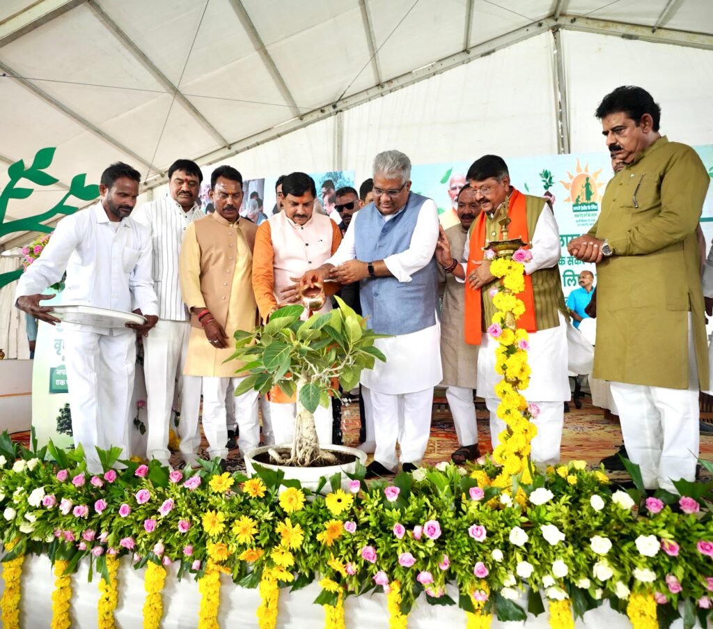 Shri Bhupendra Yadav along with Chief Minister Dr. Mohan Yadav participated in the massive tree plantation drive